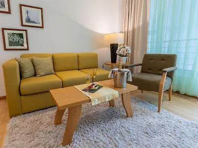 Astoria Hotel 4*