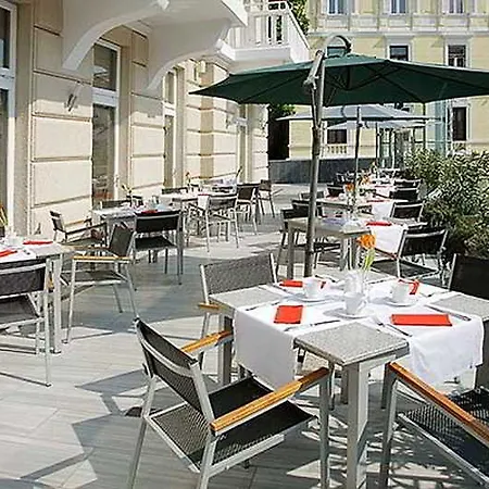 Astoria 4*