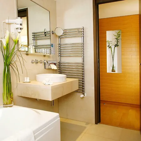 Готель Astoria 4*