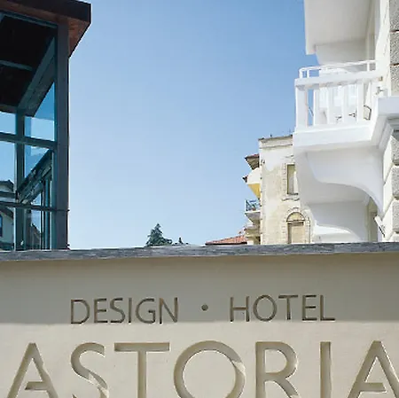 Отель Astoria 4*