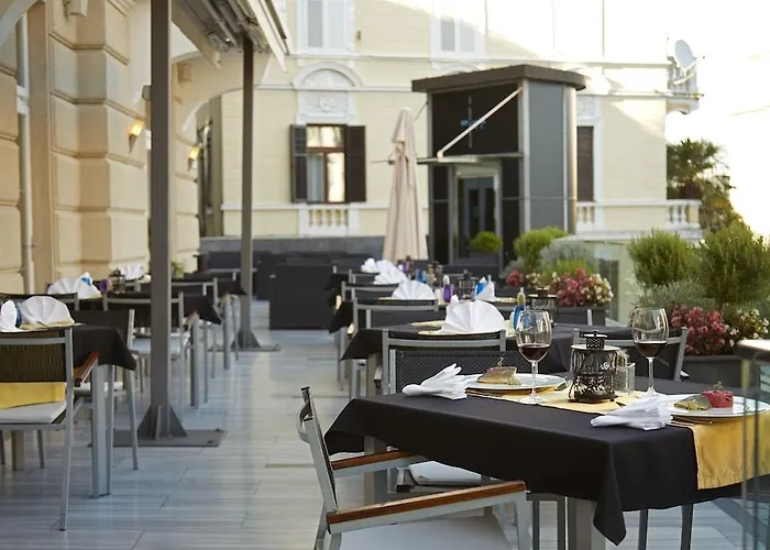 Astoria Отель 4*