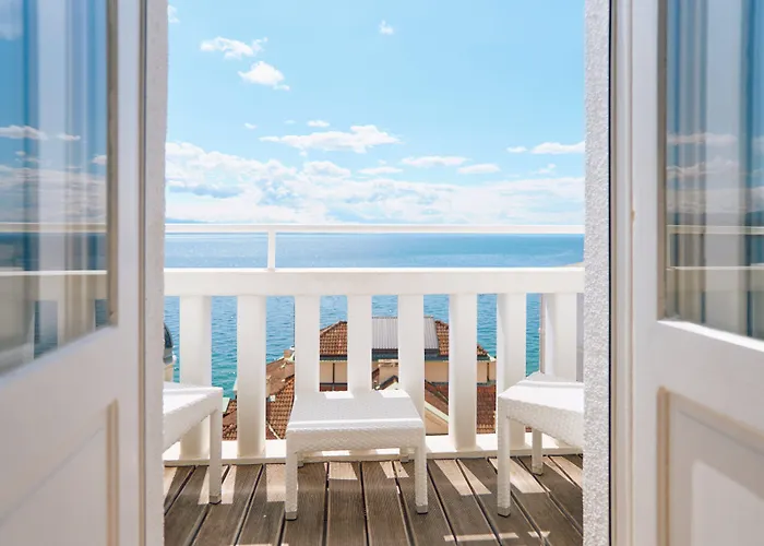 Astoria Опатия