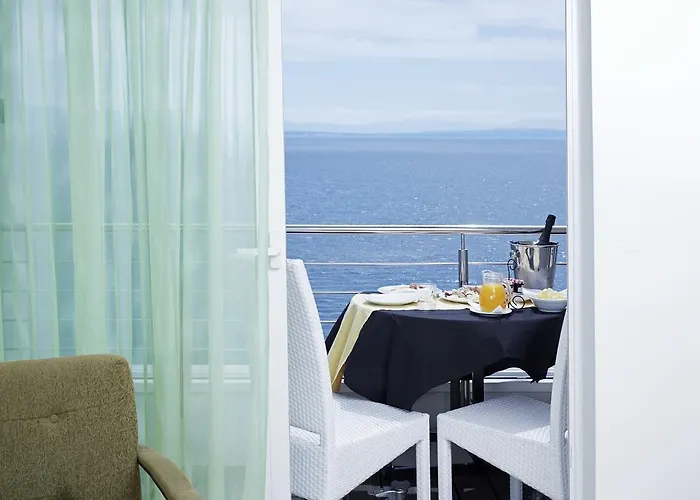 Astoria Отель 4*