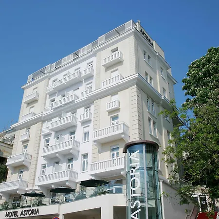 Szálloda Astoria 4*